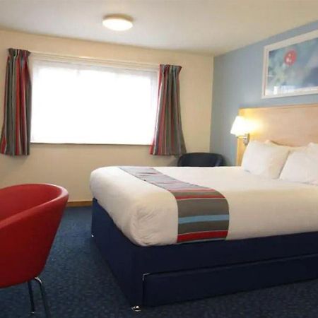 Travelodge Leeds Central Vicar Lane Екстериор снимка