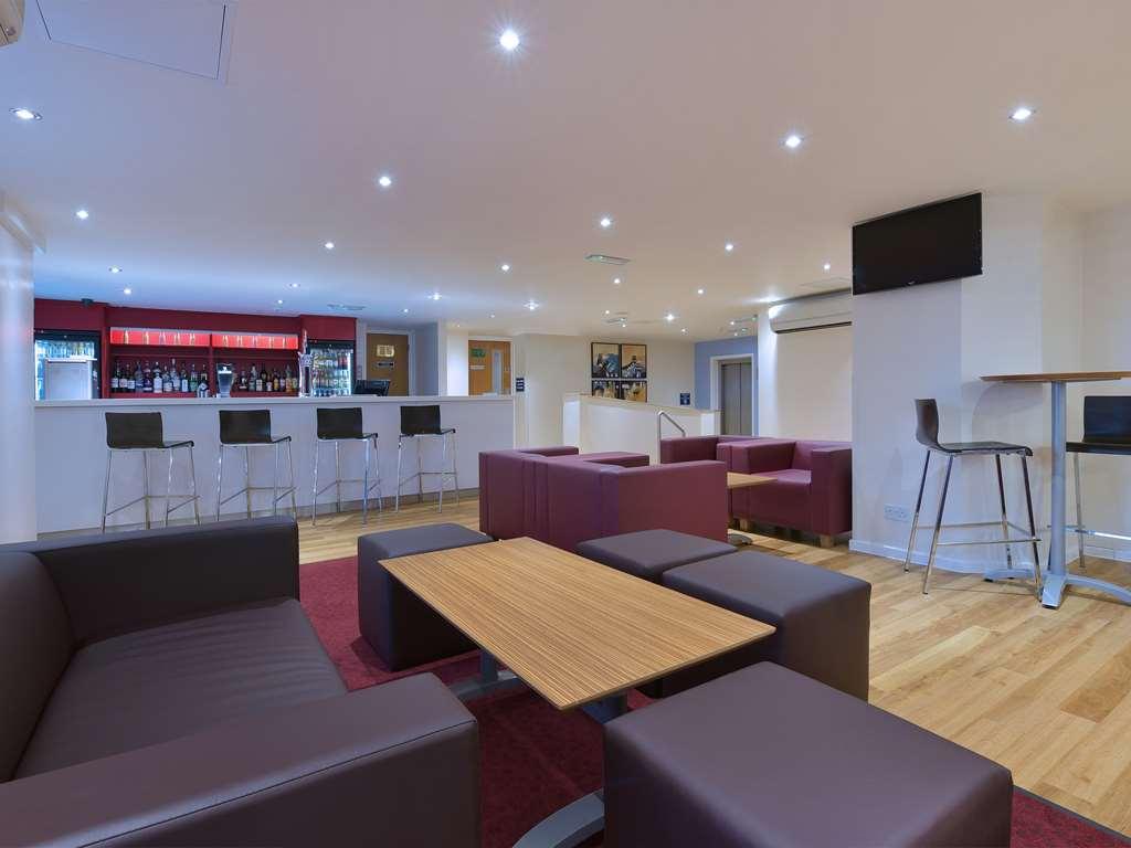 Travelodge Leeds Central Vicar Lane Ресторант снимка